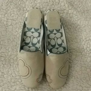 Sold sold sold sold NWOB Coach Zoey Slippers Sz. 7M